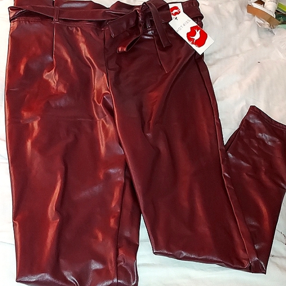 ‼️🆕 NWT 🆕‼️ LEATHER BURGUNDY PANTS ❤️ SIZE 3X